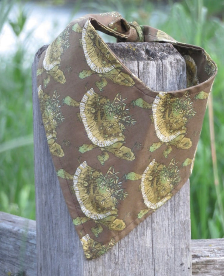 Daisy Snapper Bandana