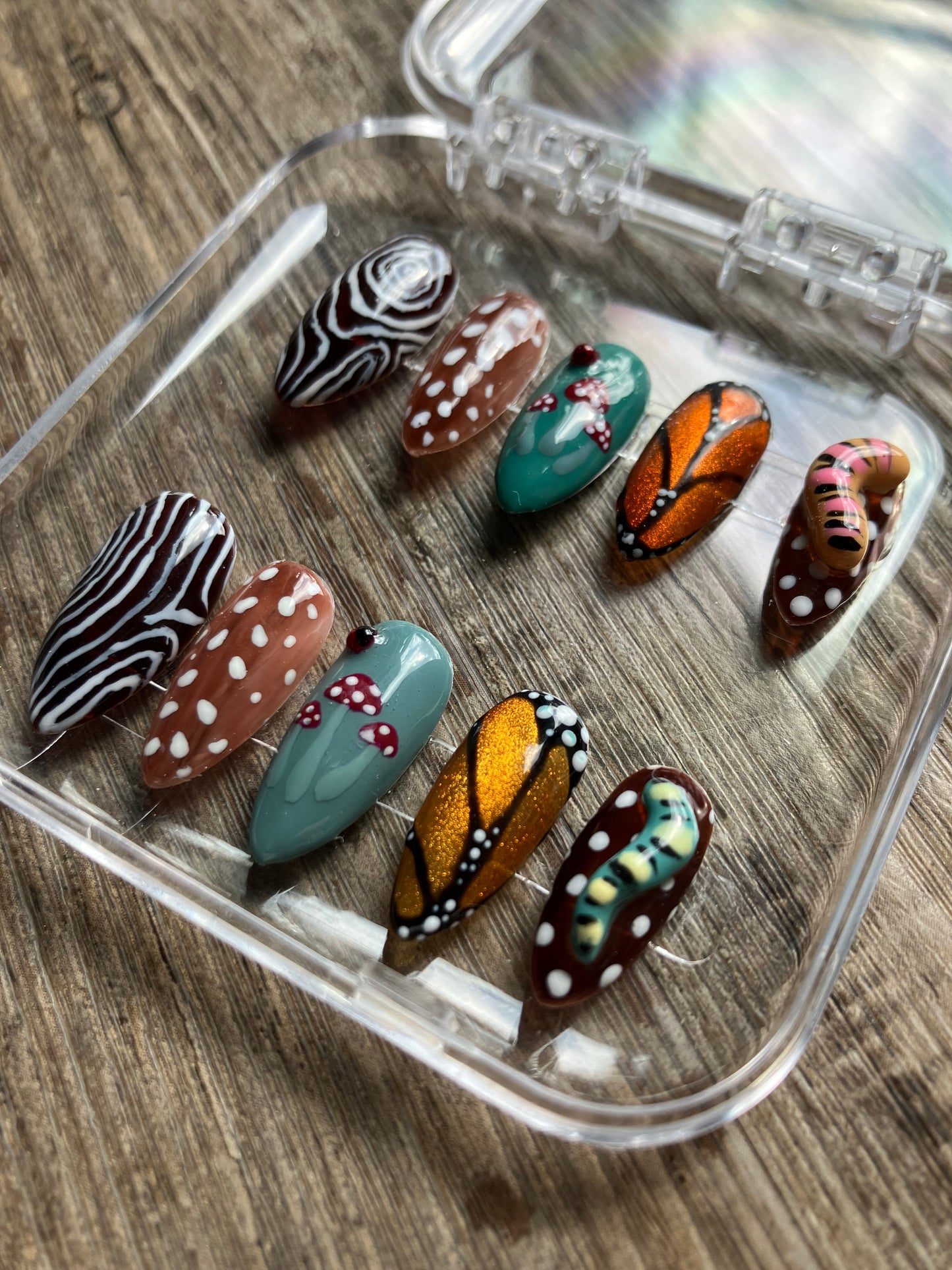 Outdoorsy Press on Nail Set